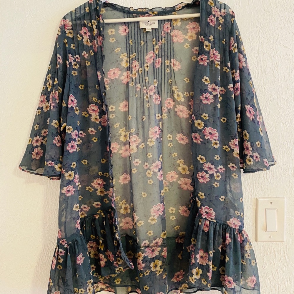American Eagle Sheer Floral Kimono